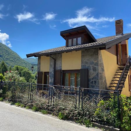 Mansarda Villa Simonetta Esino Lario エクステリア 写真